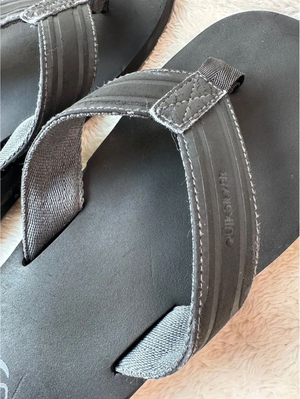 Quiksilver Men’s Black Flip Flop Sandals Casual Beach Summer Shoes